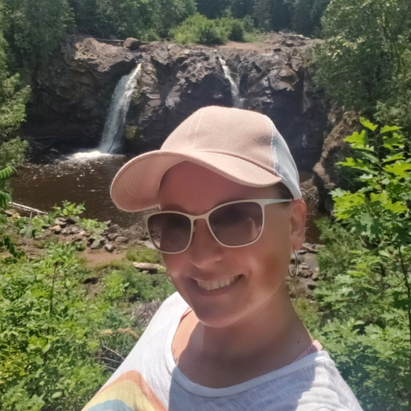 Meet your Posher, Angela - Picture 5 of 8